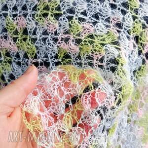 długi pastelowy szal mgiełka narzutka ślubna chusta narzutka