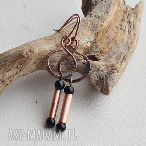 kolczyki z kutej, oksydowanej miedzi i onyksu /1/, biżuteria handmade