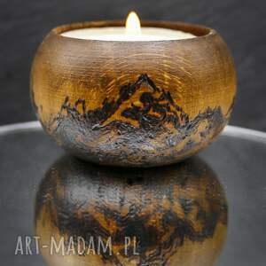 drewniany świecznik z górskim motywem - ręcznie wypalany, idealny prezent