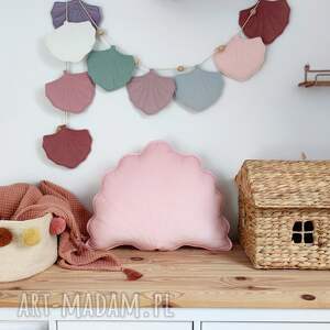 ozdobna różowa poduszka dekoracyjna w kształcie muszli, jasiek, skandynawski