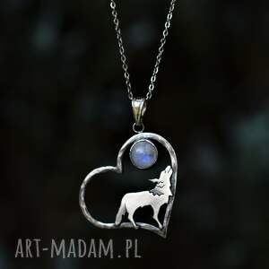 srebrny naszyjnik z wilczycą, wilkiem, biżuteria minerałami