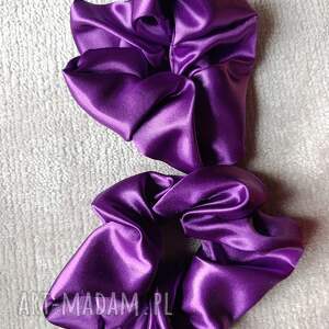 gumka scrumchies, modnydodate modnafryzura, świąteczne prezenty