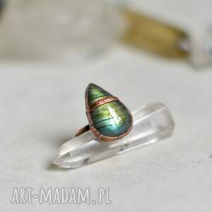 aurora - pierścionek miedziany z labradorytem w surowym boho stylu