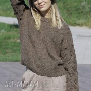 Sweter Bomberek z guzkami, kulki, na drutach, ozdobne rękawy