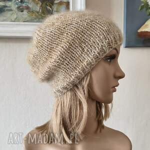 RĘCZNIE NA DRUTACH - Muśnięta karmelem miła, ciepła czapka