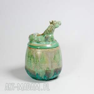 urokliwy pojemnik, cukiernica z figurką konia - shade of green 290 ml