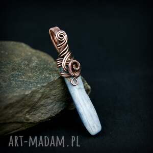 wisiorek z kyanitem, wire wrapping, biżuteria artystyczna