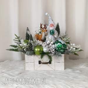 prezent świąteczny Dekoracja ze światełkami. Mikołaj