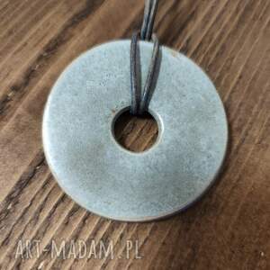 wisior ceramiczny, biżuteria, ceramika, naszyjnik, prezent