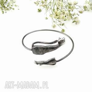 handmade bransoletka srebrna - mały i duży kot czarny