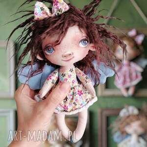 Aniołek - artystyczna lalka kolekcjonerska z tkaniny