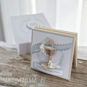 Prezent Kartka komunijna dla chłopca i dziewczynki w drewnianym