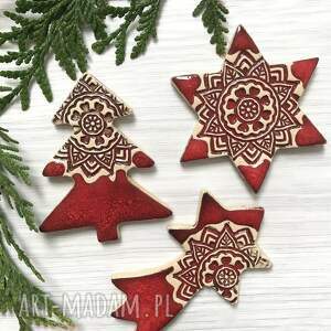 zestaw 3 świątecznych magnesów w czerwieni, magnesy świąteczne, dekoracje