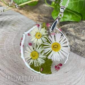 wisiorek z prawdziwymi kwiatami z2022, biżuteria żywicy