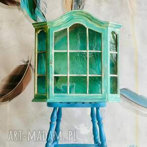 turkusowa witryna wisząca z półkami, oszklona, ręcznie postarzana, duszą