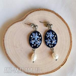 kolczyki wyszywane niezapominajki nocą z perłami haft płaski, dla romantyczki