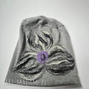 czapka wełniana filcowana zimowa szara ostatnia, handmade w kwiaty na podszewce