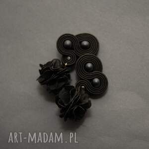czarne kolczyki sutasz z kwiatkiem, sznurek, eleganckie, wieczorowe