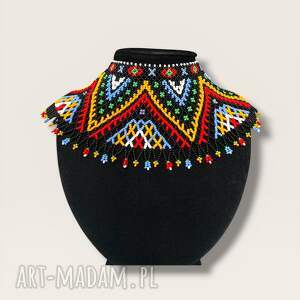 naszyjnik boho koralikowy z etnicznym wzorem frędzle kolorowy, biżuteria