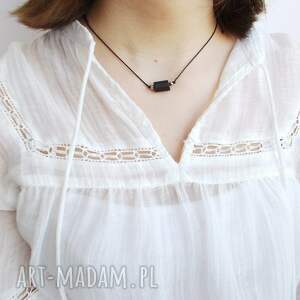 choker, turmalin, czarny kamień, krótki naszyjnik