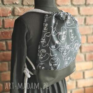 ręcznie zrobione wodoodoporny worko - plecak na lato biało-czarny kobiece twarze worek