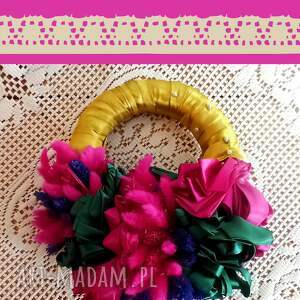 dekoracje elegancki i nowoczecny wianek w jesiennych barwach o średnicy 25 cm