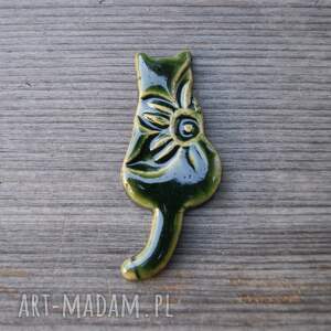 ceramiczny magnes kot zielony z kwiatkiem prezent lodówkę