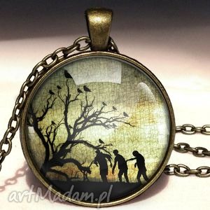 handmade naszyjniki zombie - duży medalion z łańcuszkiem