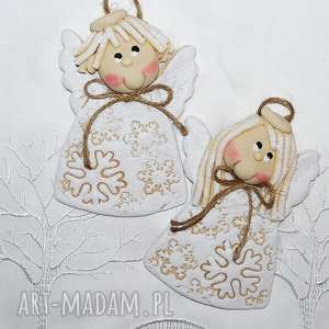 dekoracje świąteczne lubimy zimę - aniołki z masy solnej, dekoracja prezent