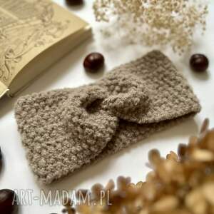 kocie motki modna opaska wełniana damska twist boucle w kolorze ciemny beż