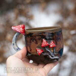 ręcznie zrobione ceramika handmade kubek z muchomorkiem | dark - brown | ok 400 ml