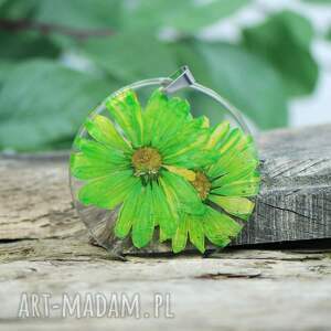 handmade naszyjniki naszyjnik z barwionym kwiatem w żywicy z248