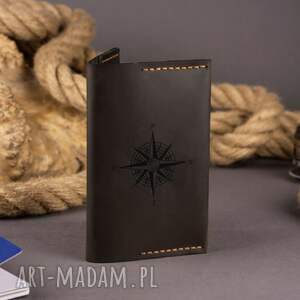 Etui na paszport z grawerem skórzane ręcznie robione