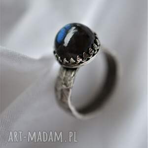 srebrny pierścień z labradorytem, labradoryt, pierścionek, klasyczny