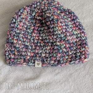 ręcznie wykonana czapka szydełkowa z włóczki yarnart revolution jumbo rękodzieło
