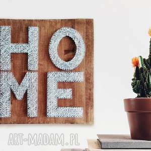 handmade dekoracje obraz z napisem home, wykonany techniką string art na drewnie