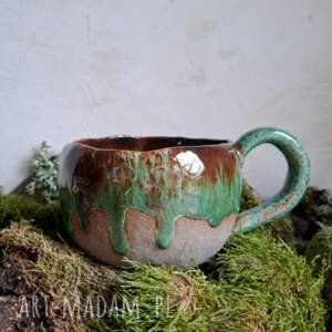 Kubek ceramiczny z serduszkiem w środku