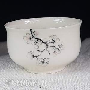 handmade ceramika ume kwiaty śliwy - czarka - porcelanowa czarka do herbaty