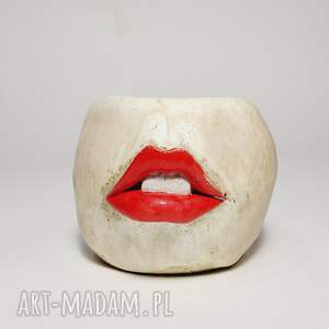 czarka z ustami i zębami yerbamate, ceramika artystyczna, rzeźba użytkowa