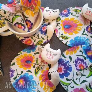 dekoracje podkładki pod kubki - kotki, szyte ręcznie