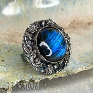 pierścionek z labradorytem w srebrnych kwiatach a1134, okrągły pierścień