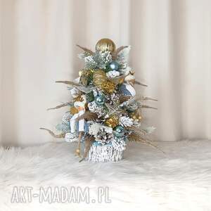 choinka z szyszek w aniołkami dekoracja na boże narodzenie led stroik