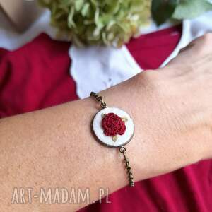 pomysł na święta prezent Bransoletka haftowana Róża przestrzenna