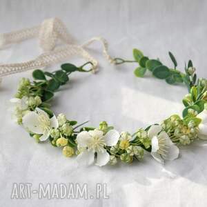 Kwiat jabłoni o świcie - romantyczny wianek boho z białymi kwiatami