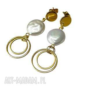 perłowe, pozłacane kolczyki z motywem kół c1321, złocone perłami