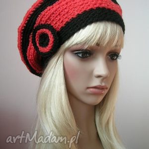 handmade czapki czerwone i czarne - beret