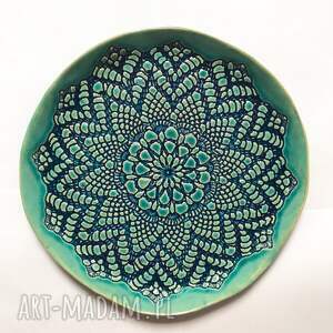 ceramika artystyczny talerz z koronką, folkowe dodatki prezent dla babci