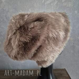 Czapka futrzana sztuczne futro kolor brązowy na podszewce, szyta