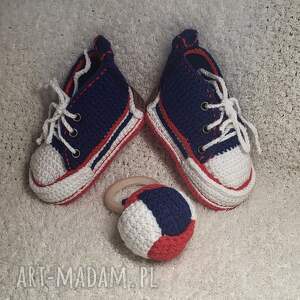 handmade buciki dzianinowe buciko - trampki dla dziecka poniżej pierwszego roku życia