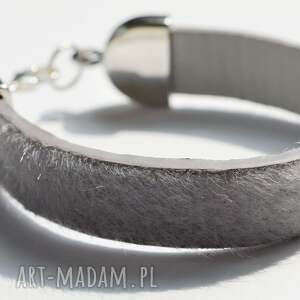 fluffy bracelet - grey, bransoletka puszyta, szary zima, skóra